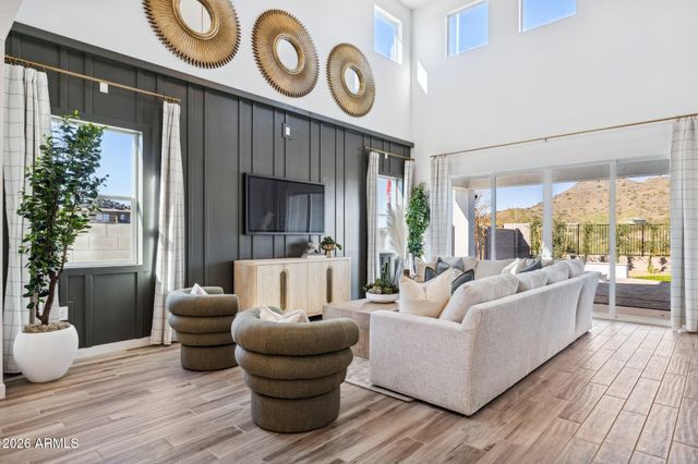 6778 W SPUR Drive, Peoria, AZ 85383