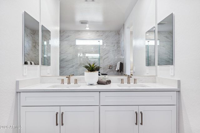 6778 W SPUR Drive, Peoria, AZ 85383