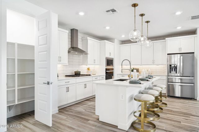 6778 W SPUR Drive, Peoria, AZ 85383