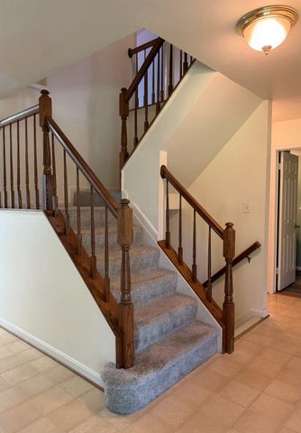 8686 MANAHAN DR, Ellicott City, MD 21043