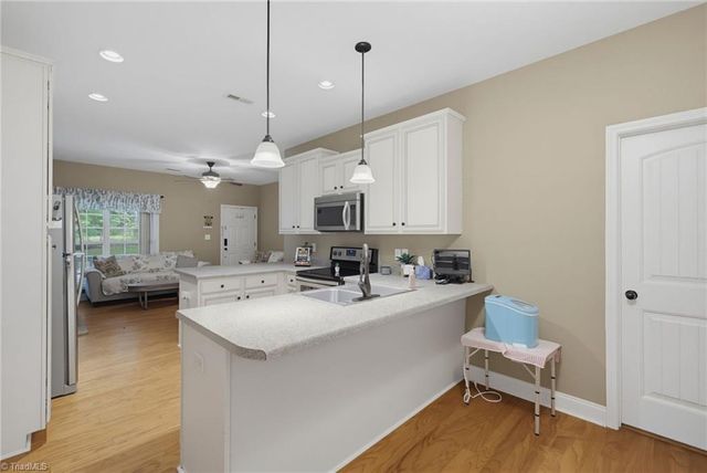 7802 High Meadows Road, Greensboro, NC 27455