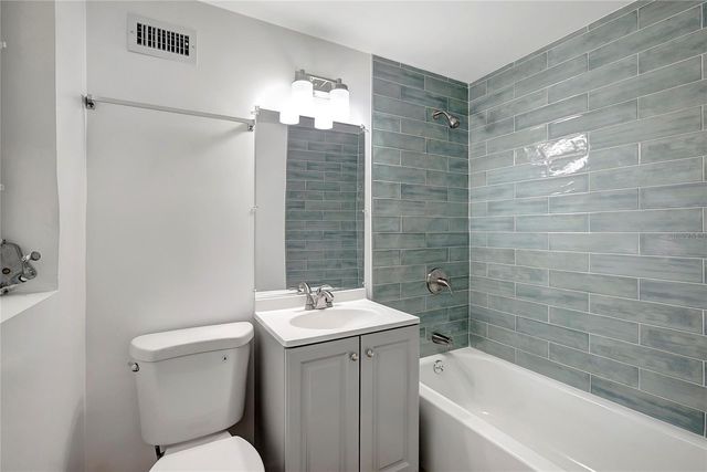 534 W CAROLE STREET, Lakeland, FL 33803