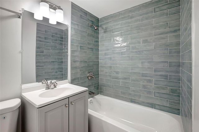 534 W CAROLE STREET, Lakeland, FL 33803