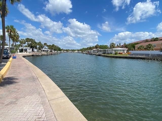 4851 W GANDY BOULEVARD B10L30, Tampa, FL 33611