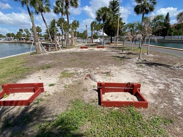 4851 W GANDY BOULEVARD B10L30, Tampa, FL 33611