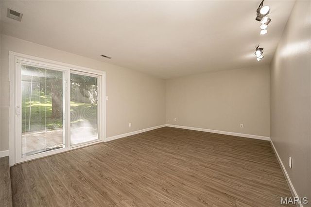 1440 Glenlea Drive, Maryland Heights, MO 63043