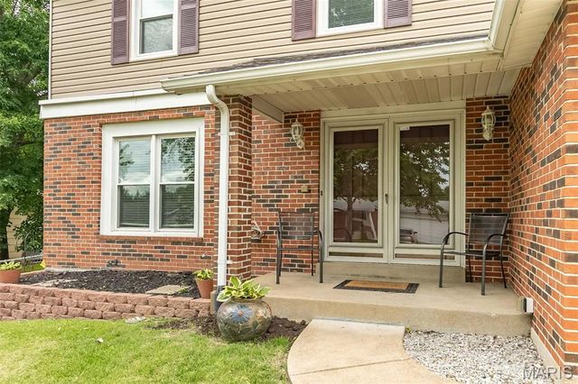 1440 Glenlea Drive, Maryland Heights, MO 63043