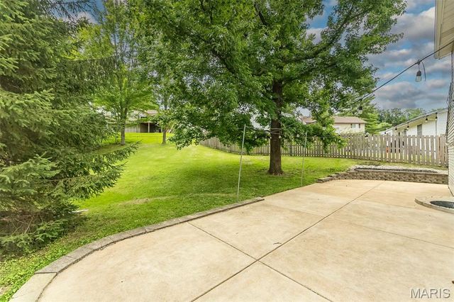 1440 Glenlea Drive, Maryland Heights, MO 63043