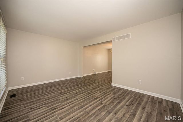 1440 Glenlea Drive, Maryland Heights, MO 63043