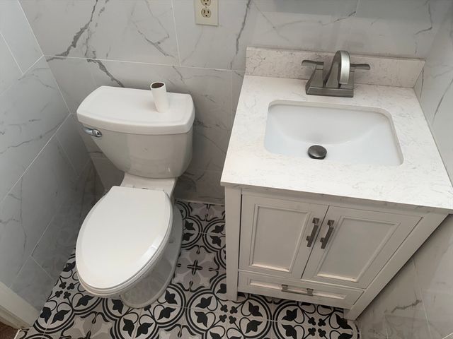 11B Gibbs Street 28, Worcester, MA 01607