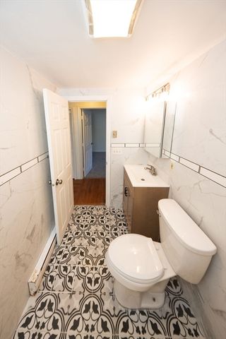 11B Gibbs Street 28, Worcester, MA 01607