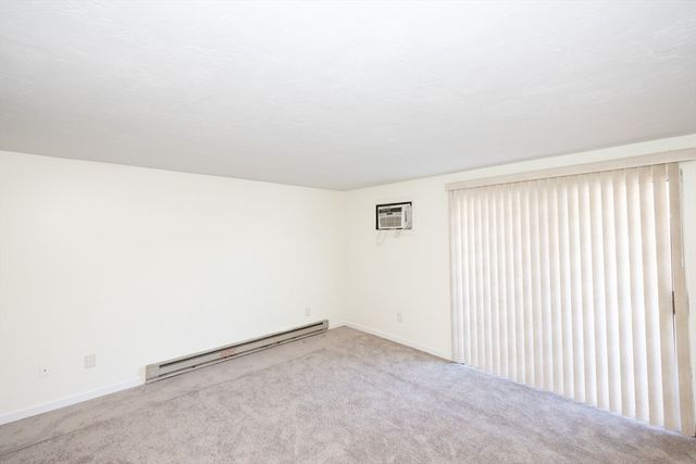 11B Gibbs Street 28, Worcester, MA 01607