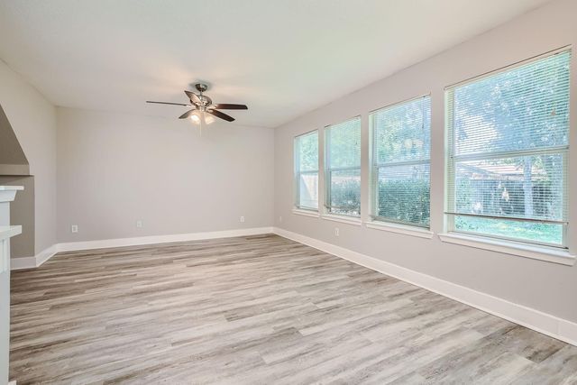 17507 S Compass Rose Circle, Crosby, TX 77532