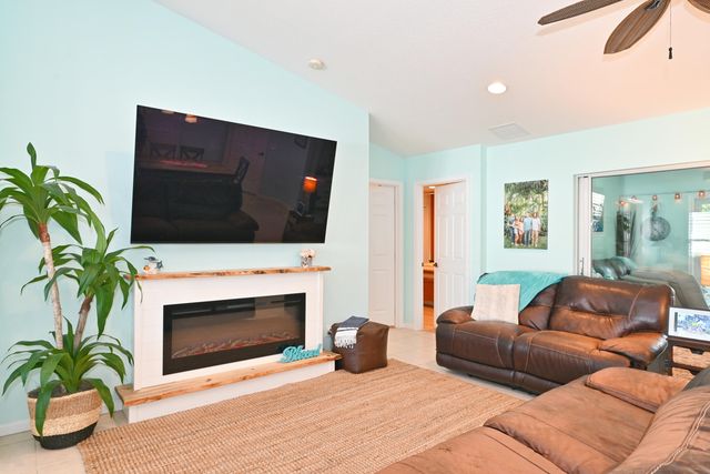 126 Faith Way, Jupiter, FL 33458