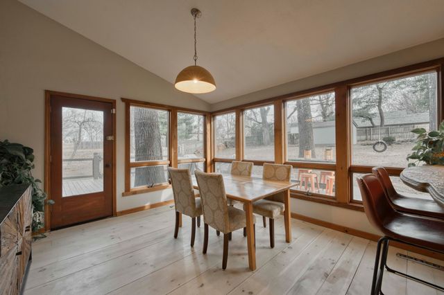 6252 S Philmar Drive, Springfield, MO 65804