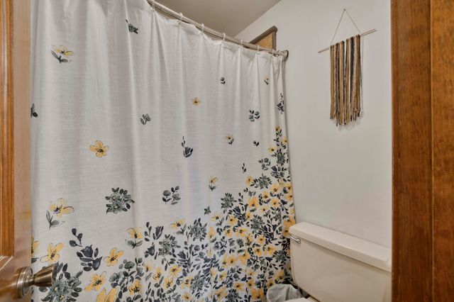 6252 S Philmar Drive, Springfield, MO 65804