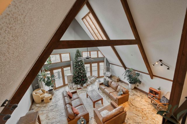 6252 S Philmar Drive, Springfield, MO 65804