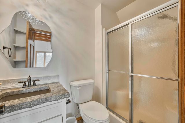 6252 S Philmar Drive, Springfield, MO 65804