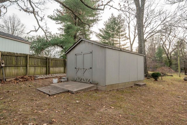 6252 S Philmar Drive, Springfield, MO 65804