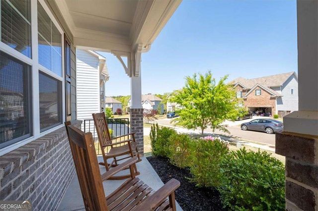 621 Little Bear Loop, Canton, GA 30114