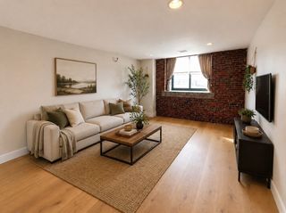 42 8th St 2318, Boston, MA 02129