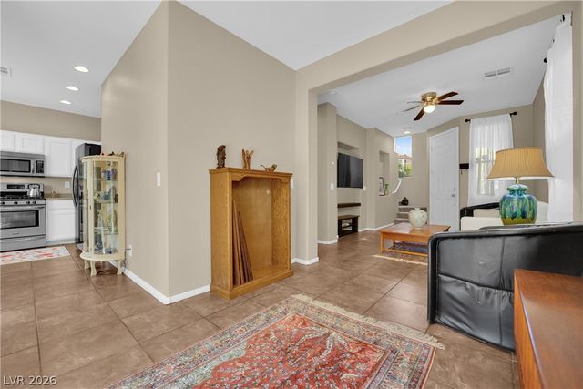 7513 Brisa Del Mar Avenue, Las Vegas, NV 89179