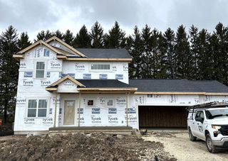 549 Hawks Ridge ROAD, Grafton, WI 53024