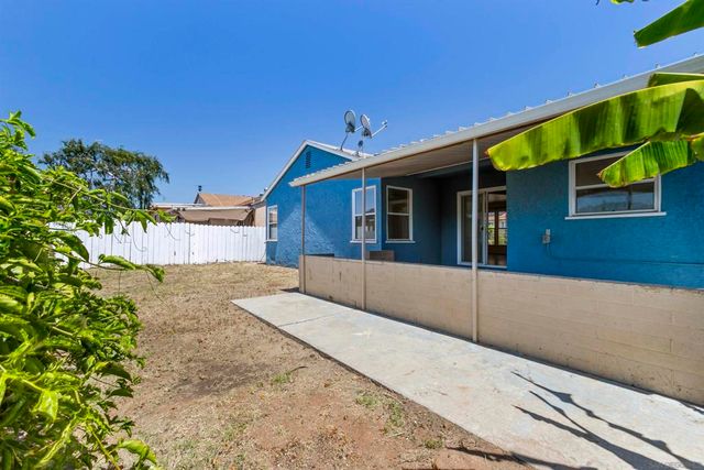 1936 Parrot St, San Diego, CA 92105