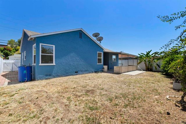 1936 Parrot St, San Diego, CA 92105
