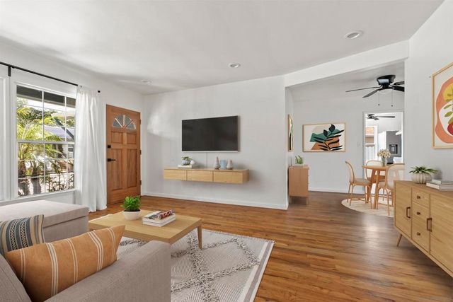 1936 Parrot St, San Diego, CA 92105