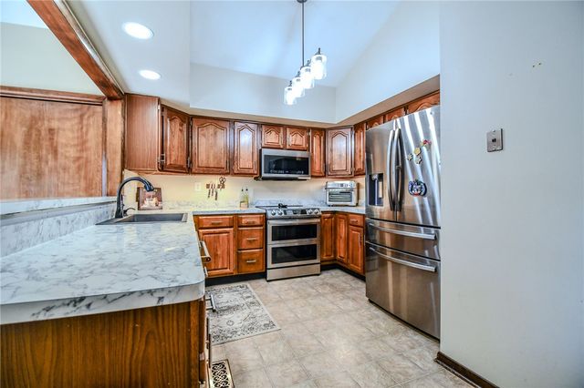 10001 Settlement House Road, Washington Twp, OH 45458