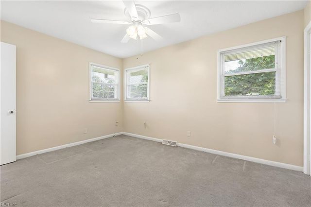 4 Snidow BLVD, Newport News, VA 23608