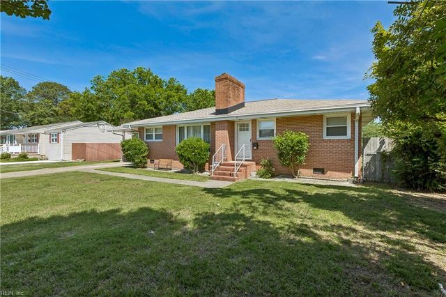 4 Snidow BLVD, Newport News, VA 23608