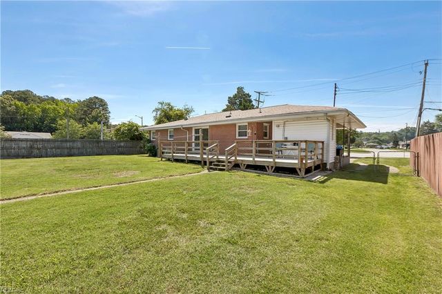 4 Snidow BLVD, Newport News, VA 23608