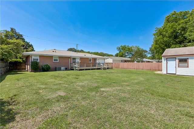 4 Snidow BLVD, Newport News, VA 23608
