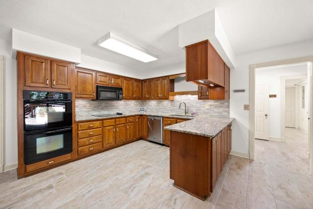 3397 Lyon Drive, Lexington, KY 40513