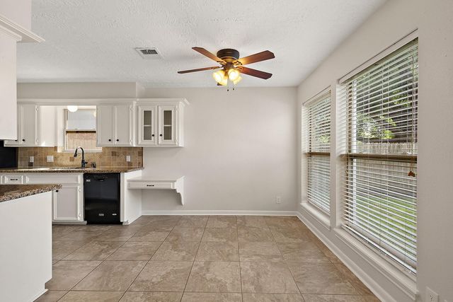 11711 Park Creek Drive, Houston, TX 77070