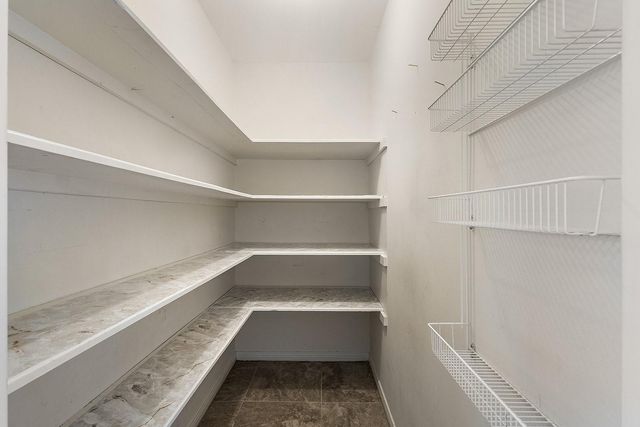 11711 Park Creek Drive, Houston, TX 77070