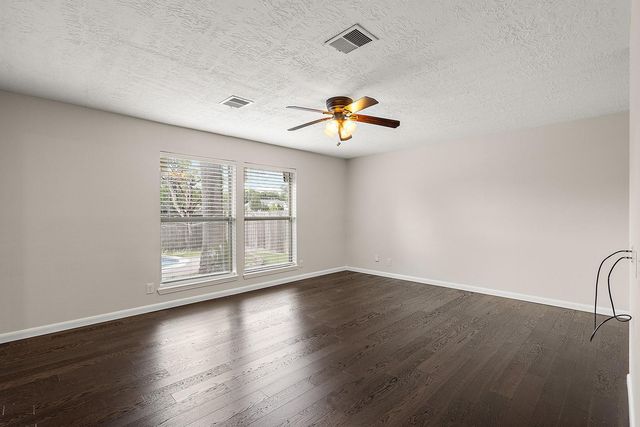11711 Park Creek Drive, Houston, TX 77070