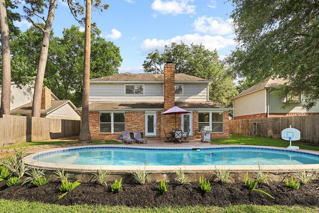 11711 Park Creek Drive, Houston, TX 77070