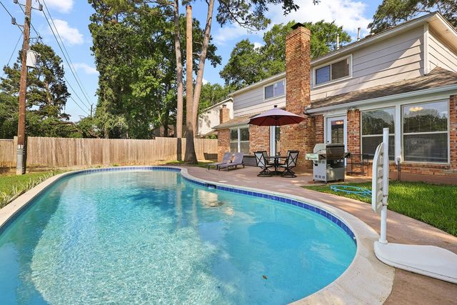 11711 Park Creek Drive, Houston, TX 77070
