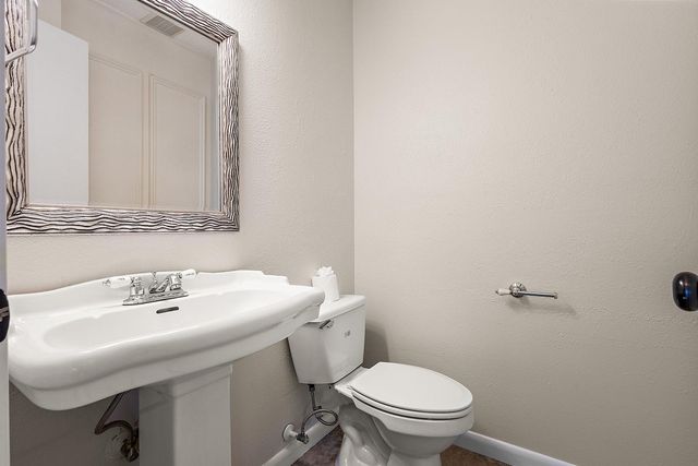 11711 Park Creek Drive, Houston, TX 77070