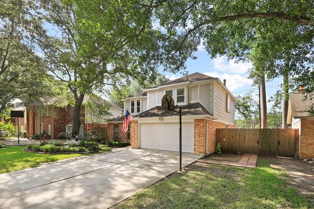 11711 Park Creek Drive, Houston, TX 77070