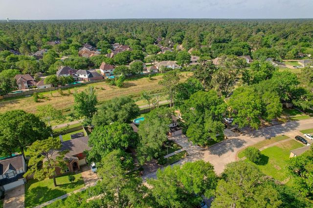 11711 Park Creek Drive, Houston, TX 77070