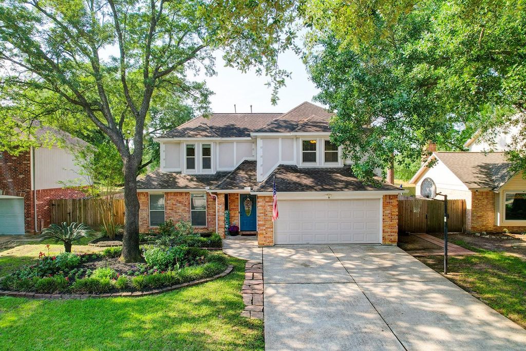 11711 Park Creek Drive, Houston, TX 77070