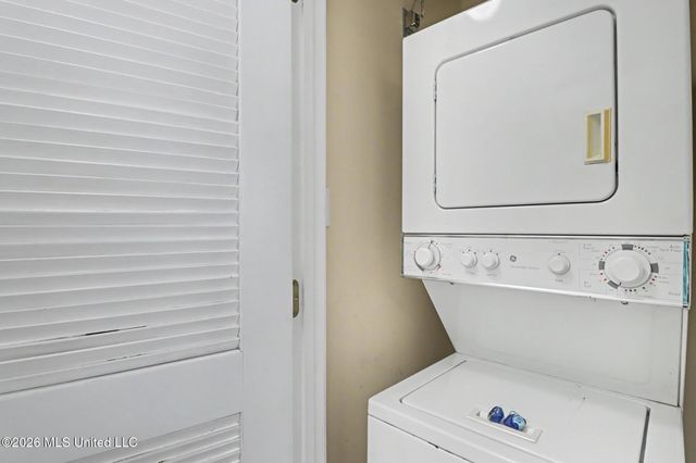 1664 Beach Boulevard, 127, Biloxi, MS 39531