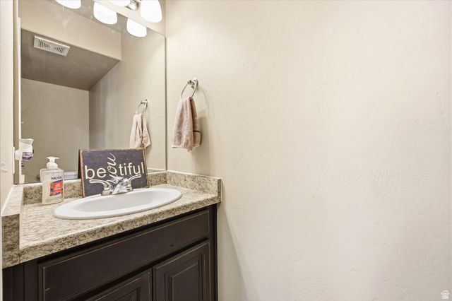 1805 W 5050 S, Roy, UT 84067