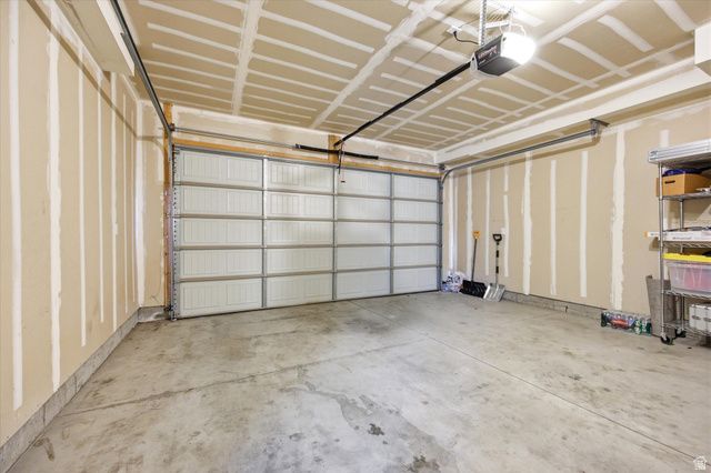 1805 W 5050 S, Roy, UT 84067