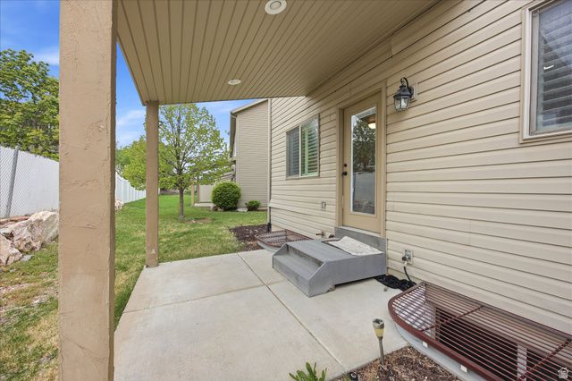 1805 W 5050 S, Roy, UT 84067