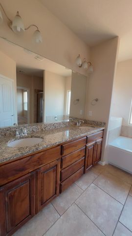 1110 Cerrillos Ave, Midland, TX 79707